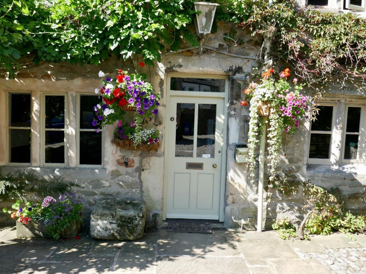 Ashfield House Otel Grassington Dış mekan fotoğraf The Old Post Office, Tetbury