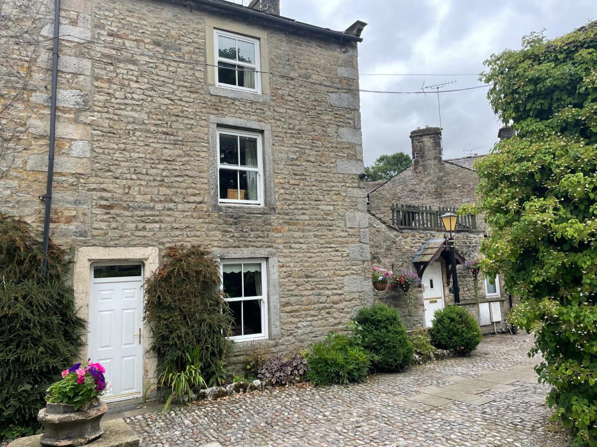 Ashfield House Otel Grassington Oda fotoğraf The old post office